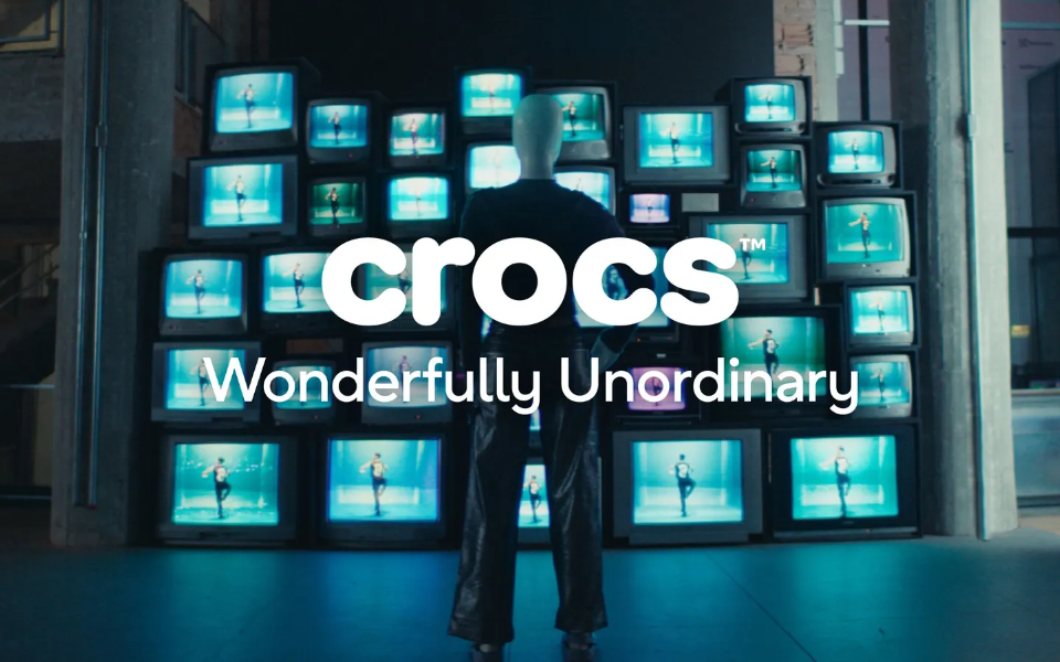 Crocs新广告，以自我表达超越算法同质化